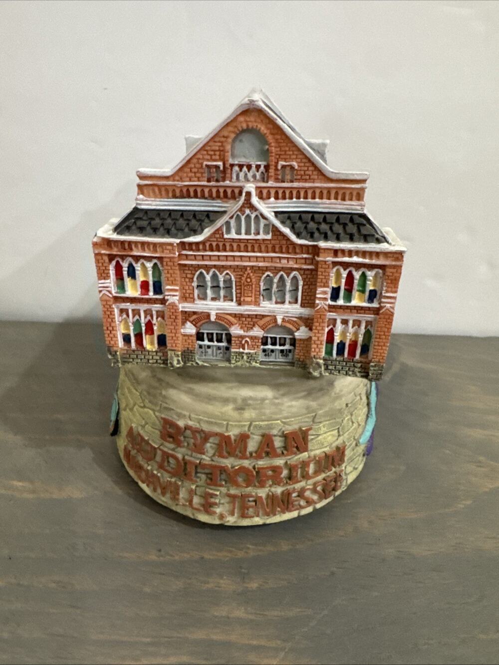 Ryman Auditorium - Grand Ole Opry-Nashville TN,Tennessee Waltz Music Box Works!